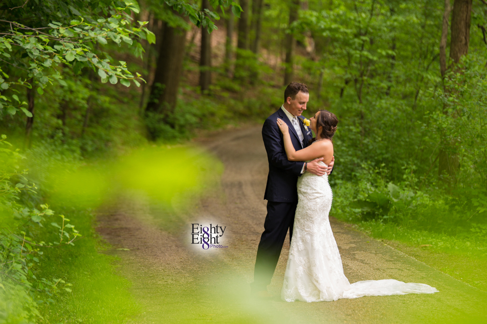Eighty-Eight-Photo-Photographer-Photography-Chenoweth-Golf-Course-Akron-Wedding-Bride-Groom-Elegant-44