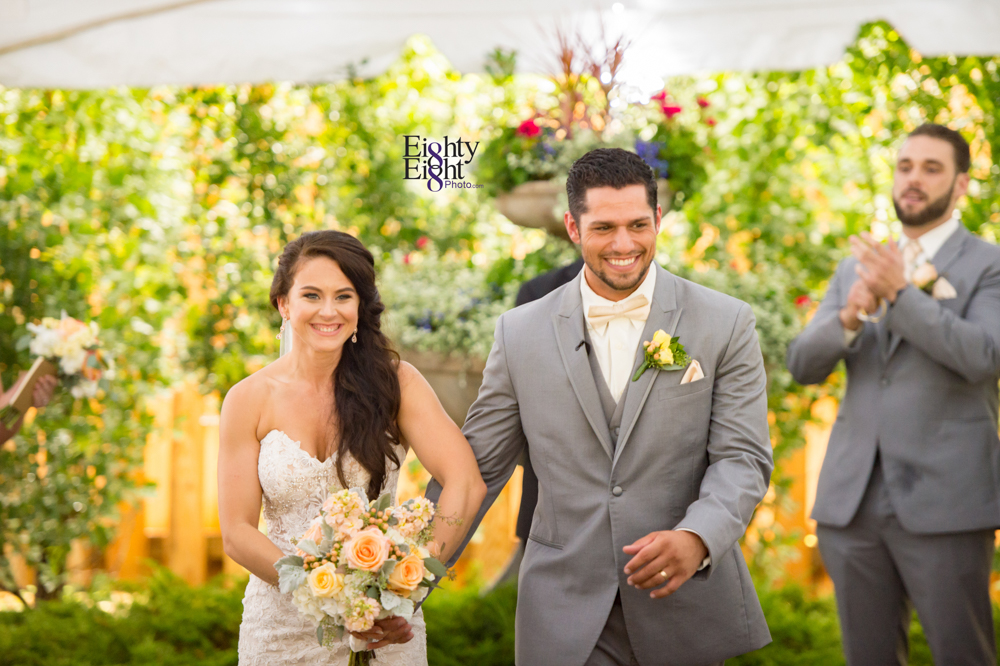 Eighty-Eight-Photo-Photographer-Photography-Ohio-Thorn-Creek-Winery-Wedding-Bride-Groom-Unique-Wedding-Party-Outdoor-Aurora-Beautiful-36