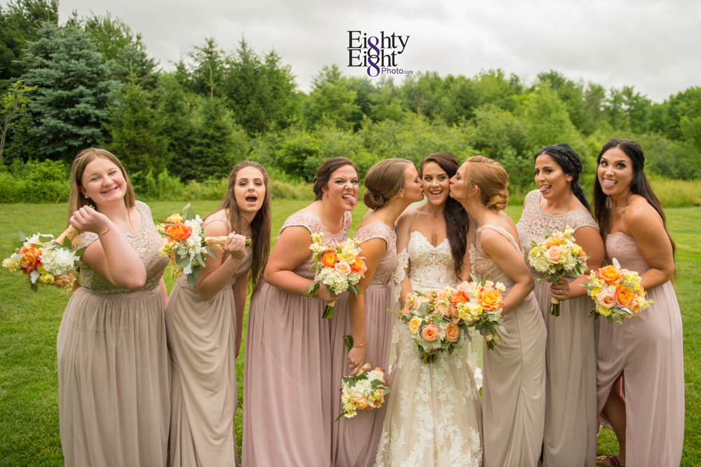 Eighty-Eight-Photo-Photographer-Photography-Ohio-Thorn-Creek-Winery-Wedding-Bride-Groom-Unique-Wedding-Party-Outdoor-Aurora-Beautiful-41