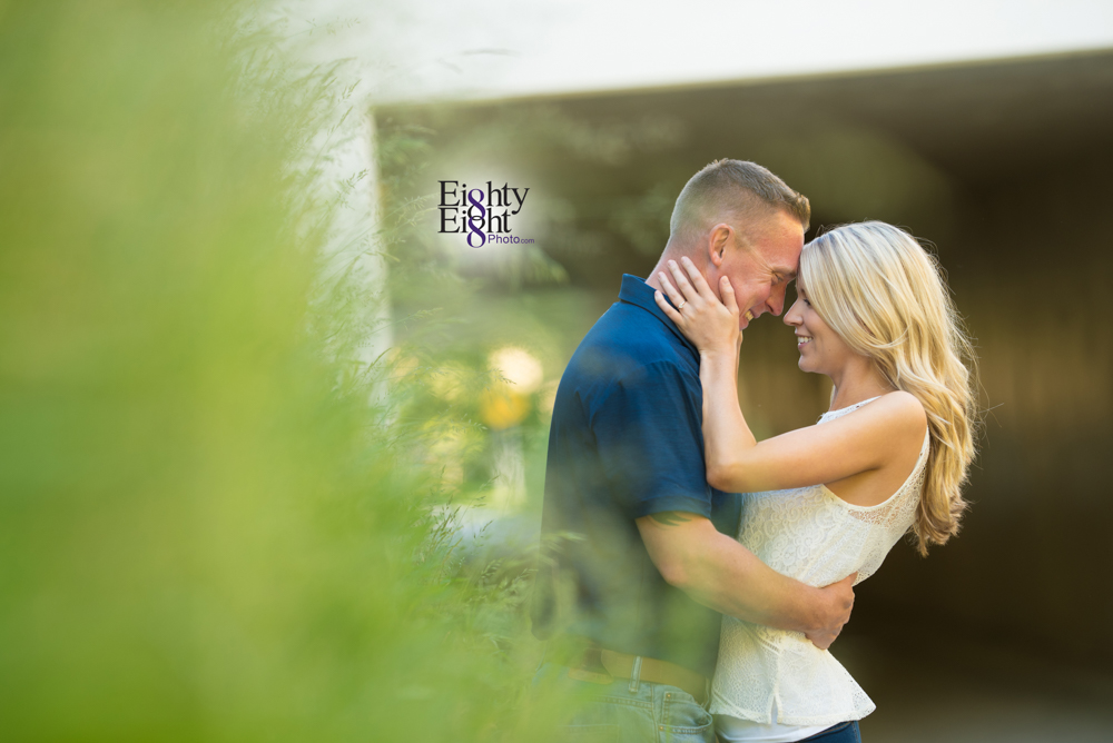 Eighty-Eight-Photo-wedding-photography-photographer-brandywine-falls-outdoor-engagement-session-Cleveland-Photographer-waterfall-18