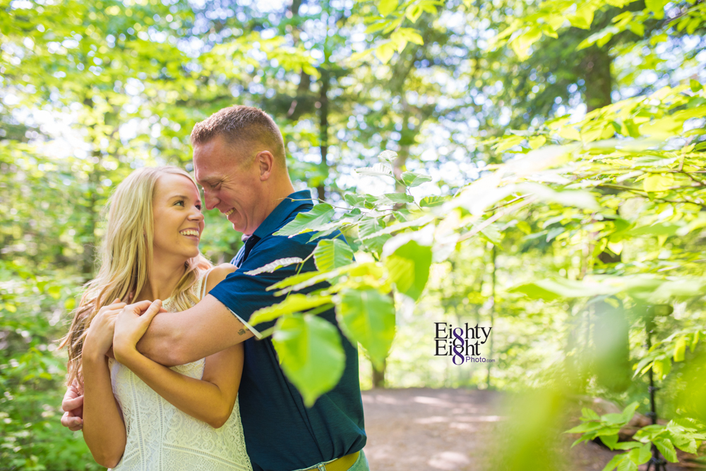 Eighty-Eight-Photo-wedding-photography-photographer-brandywine-falls-outdoor-engagement-session-Cleveland-Photographer-waterfall-5