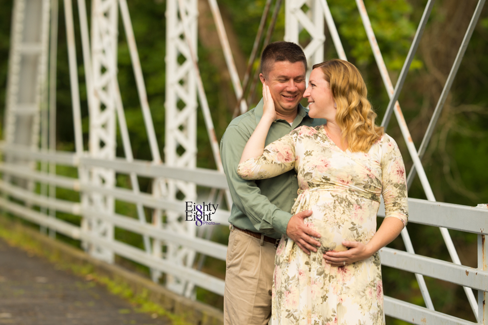 Eighty-Eight-Photo-Photographer-Photography-Brecksville-Reservation-Maternity-Unique-Beautiful-4